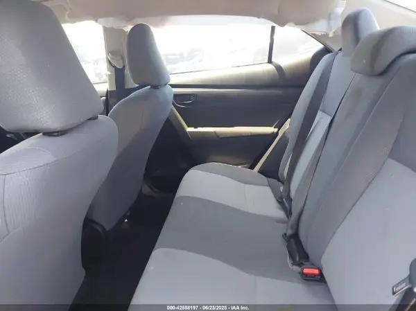 5YFBURHE9JP855272 2018 TOYOTA COROLLA - Image 8
