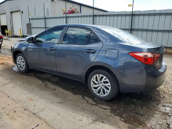 5YFBURHE9KP856889 2019 TOYOTA COROLLA - Image 2