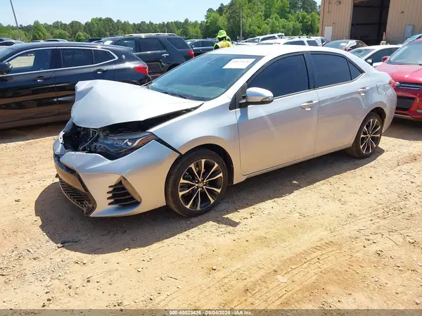 5YFBURHE9KP858206 2019 TOYOTA COROLLA - Image 2