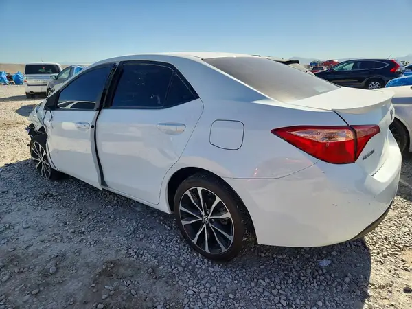 5YFBURHE9KP862837 2019 TOYOTA COROLLA - Image 2