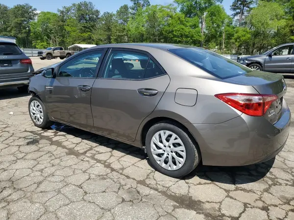 5YFBURHE9KP865835 2019 TOYOTA COROLLA - Image 2