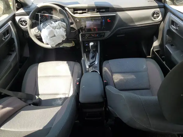 5YFBURHE9KP865835 2019 TOYOTA COROLLA - Image 8
