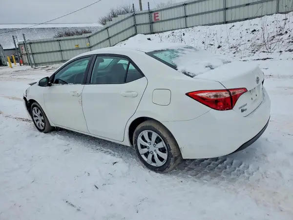 5YFBURHE9KP869237 2019 TOYOTA COROLLA - Image 2
