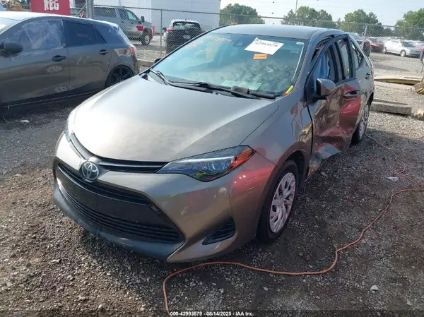 5YFBURHE9KP871036 2019 TOYOTA COROLLA - Image 2