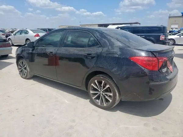 5YFBURHE9KP877483 2019 TOYOTA COROLLA - Image 2