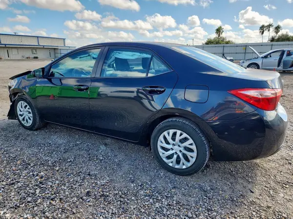 5YFBURHE9KP880450 2019 TOYOTA COROLLA - Image 2