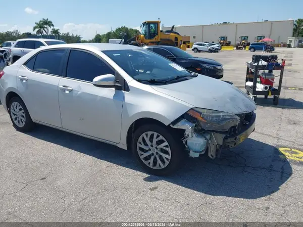 5YFBURHE9KP885065 2019 TOYOTA COROLLA - Image 1