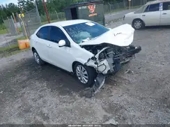 5YFBURHE9KP886961 2019 TOYOTA COROLLA