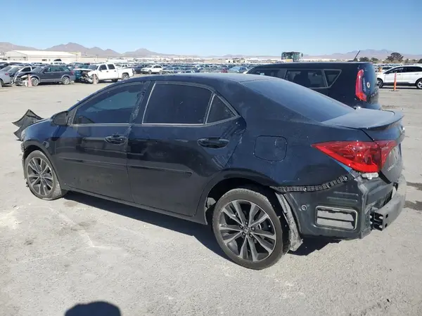 5YFBURHE9KP887575 2019 TOYOTA COROLLA - Image 2