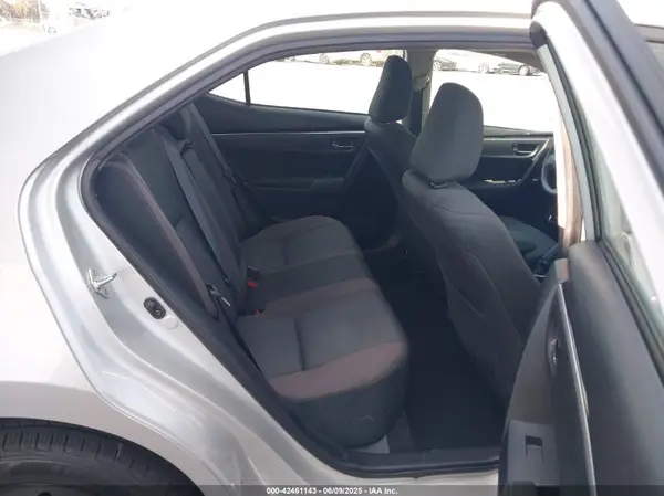 5YFBURHE9KP889245 2019 TOYOTA COROLLA - Image 8