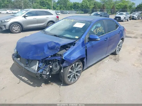 5YFBURHE9KP889357 2019 TOYOTA COROLLA - Image 2