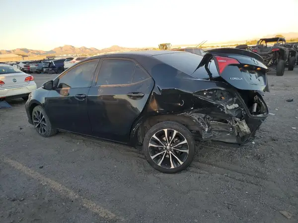5YFBURHE9KP890329 2019 TOYOTA COROLLA - Image 2