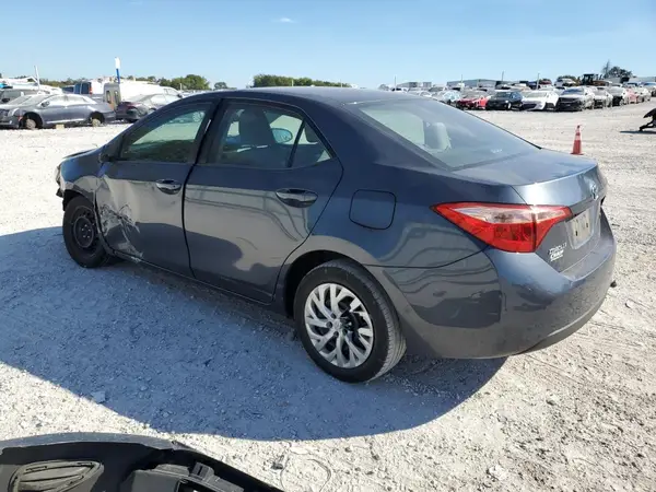 5YFBURHE9KP890931 2019 TOYOTA COROLLA - Image 2