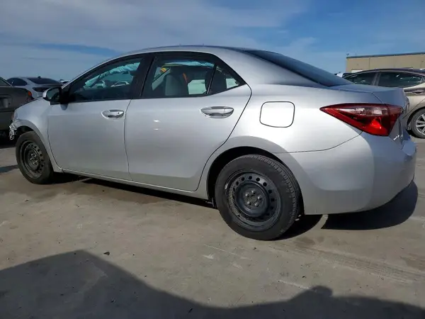 5YFBURHE9KP891304 2019 TOYOTA COROLLA - Image 2