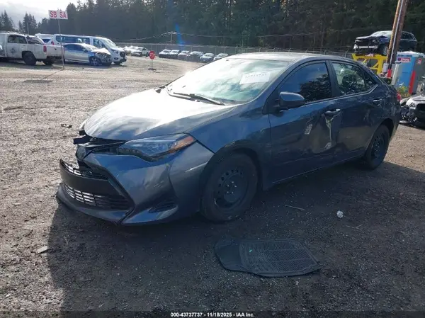 5YFBURHE9KP895286 2019 TOYOTA COROLLA - Image 2