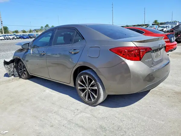 5YFBURHE9KP896633 2019 TOYOTA COROLLA - Image 2