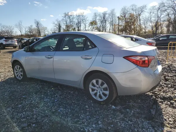 5YFBURHE9KP897622 2019 TOYOTA COROLLA - Image 2