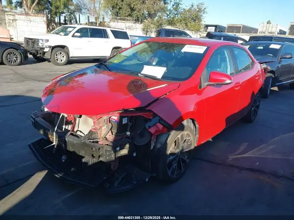 5YFBURHE9KP897944 2019 TOYOTA COROLLA - Image 2