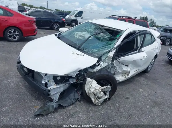 5YFBURHE9KP899791 2019 TOYOTA COROLLA - Image 2