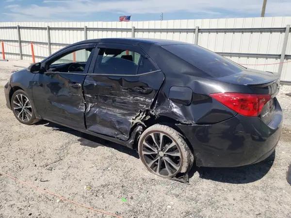 5YFBURHE9KP902883 2019 TOYOTA COROLLA - Image 2