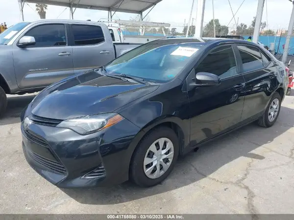 5YFBURHE9KP903712 2019 TOYOTA COROLLA - Image 2