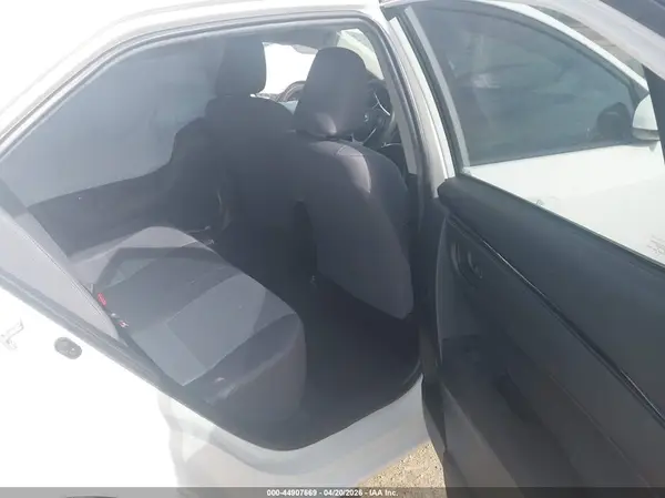 5YFBURHE9KP904164 2019 TOYOTA COROLLA - Image 8