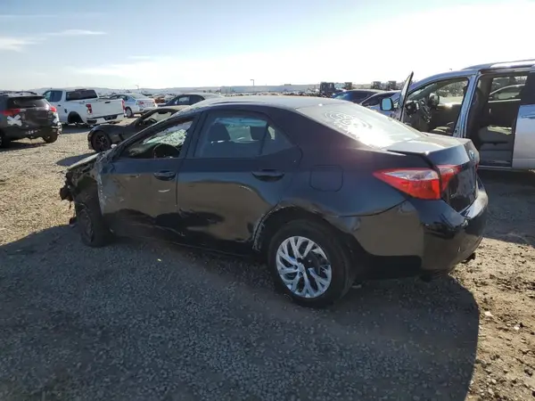 5YFBURHE9KP904634 2019 TOYOTA COROLLA - Image 2