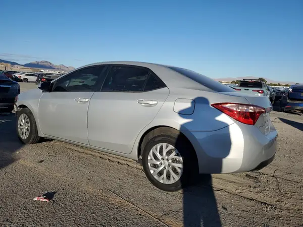 5YFBURHE9KP907162 2019 TOYOTA COROLLA - Image 2