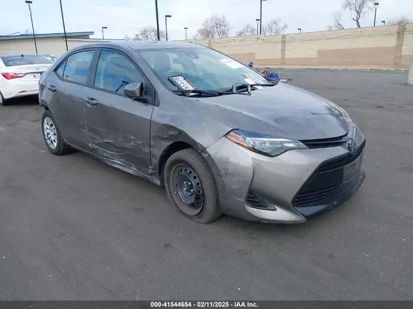 5YFBURHE9KP909851 2019 TOYOTA COROLLA - Image 1