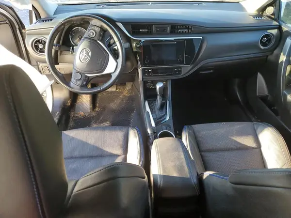 5YFBURHE9KP910143 2019 TOYOTA COROLLA - Image 8