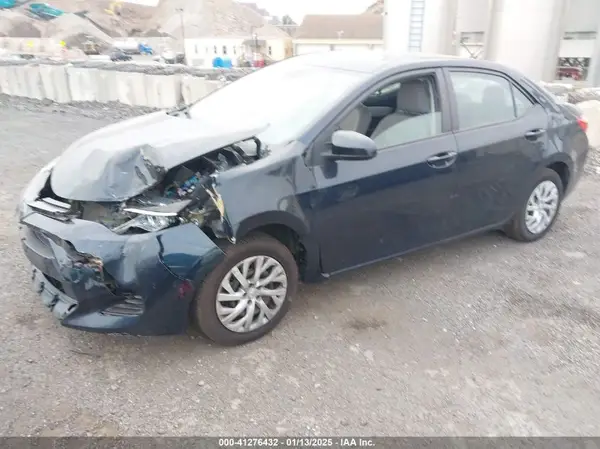 5YFBURHE9KP910269 2019 TOYOTA COROLLA - Image 2