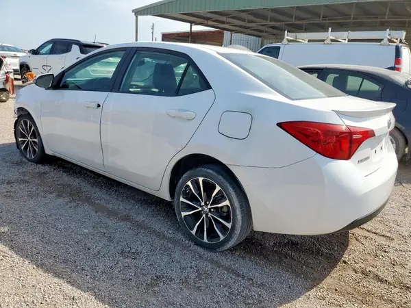 5YFBURHE9KP913186 2019 TOYOTA COROLLA - Image 2