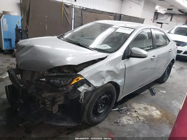5YFBURHE9KP913222 2019 TOYOTA COROLLA - Image 2