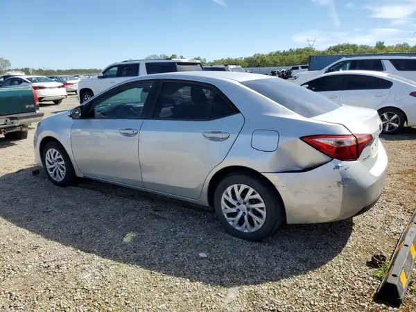 5YFBURHE9KP918663 2019 TOYOTA COROLLA - Image 2