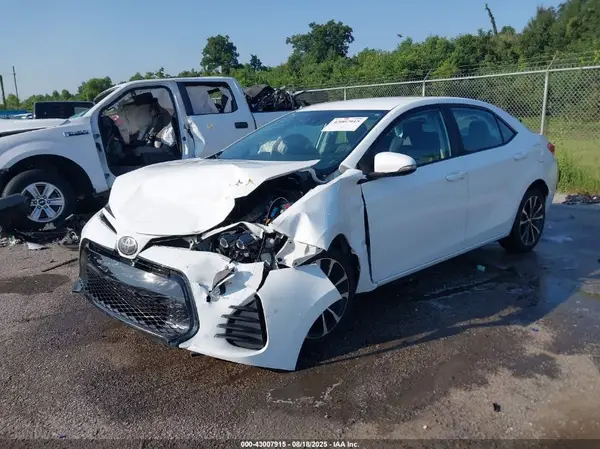 5YFBURHE9KP919764 2019 TOYOTA COROLLA - Image 2