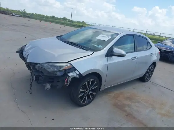 5YFBURHE9KP921157 2019 TOYOTA COROLLA - Image 2
