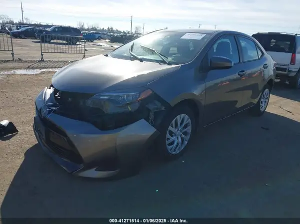 5YFBURHE9KP923412 2019 TOYOTA COROLLA - Image 2
