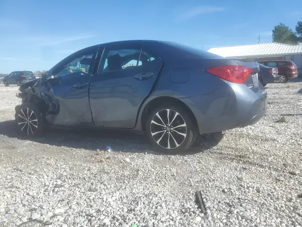 5YFBURHE9KP927654 2019 TOYOTA COROLLA - Image 2