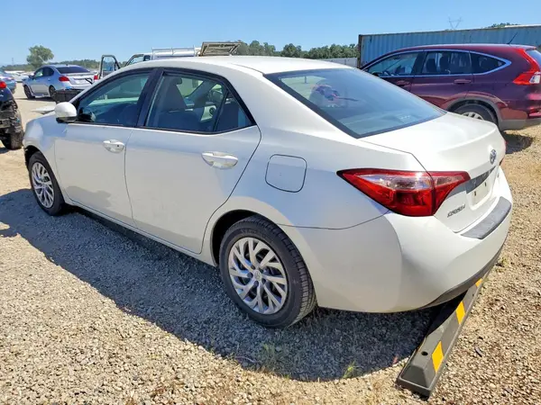 5YFBURHE9KP928108 2019 TOYOTA COROLLA - Image 2