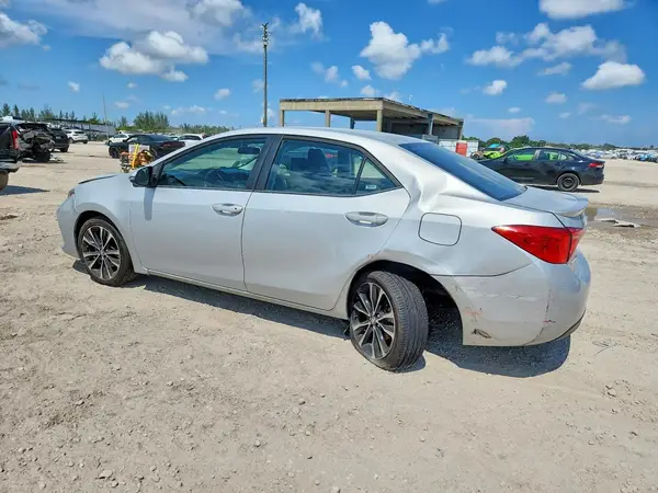 5YFBURHE9KP928917 2019 TOYOTA COROLLA - Image 2