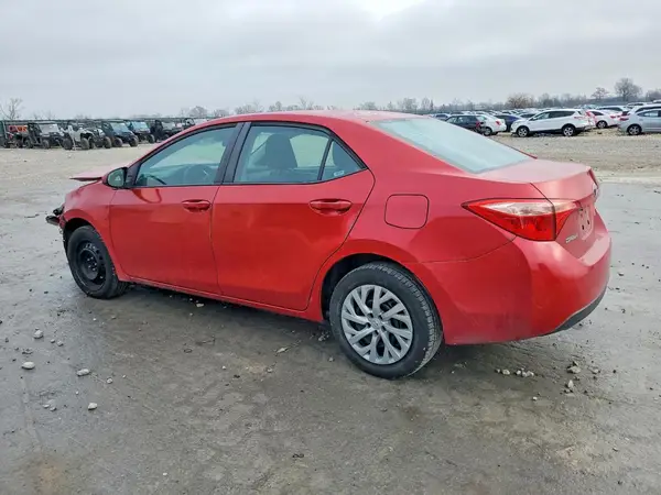 5YFBURHE9KP930960 2019 TOYOTA COROLLA - Image 2