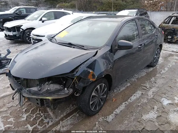 5YFBURHE9KP932451 2019 TOYOTA COROLLA - Image 2