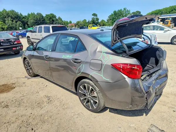 5YFBURHE9KP936225 2019 TOYOTA COROLLA - Image 2