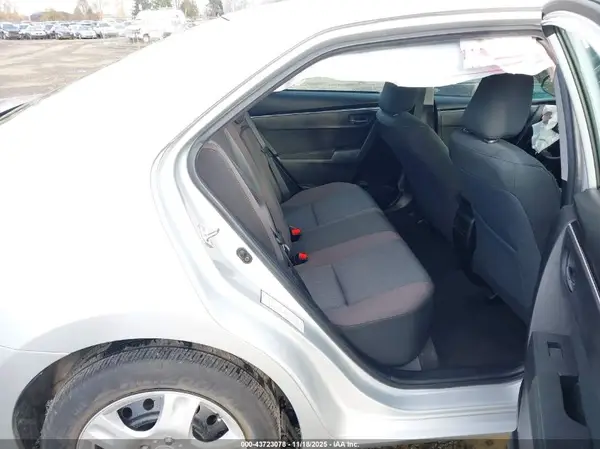 5YFBURHE9KP938699 2019 TOYOTA COROLLA - Image 8