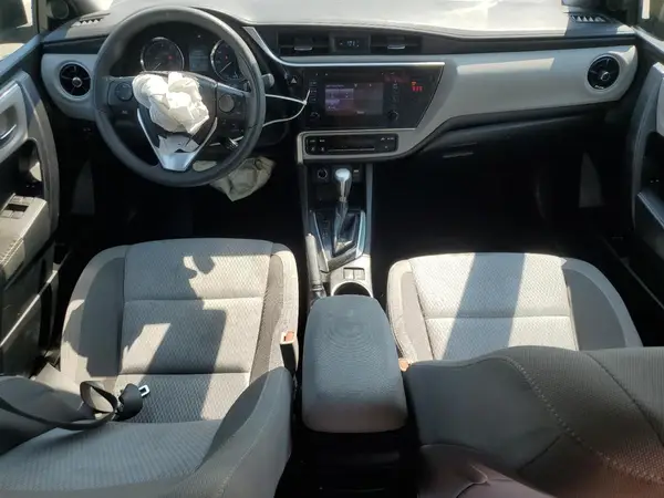 5YFBURHE9KP938993 2019 TOYOTA COROLLA - Image 8