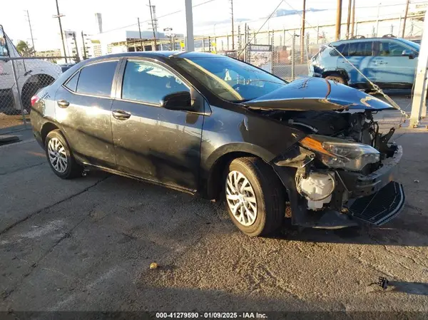 5YFBURHE9KP939125 2019 TOYOTA COROLLA - Image 1