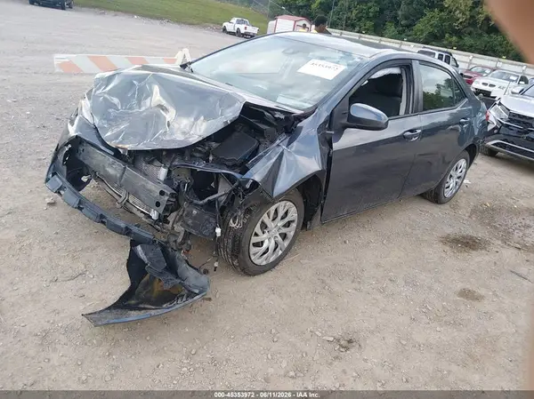 5YFBURHE9KP940033 2019 TOYOTA COROLLA - Image 2