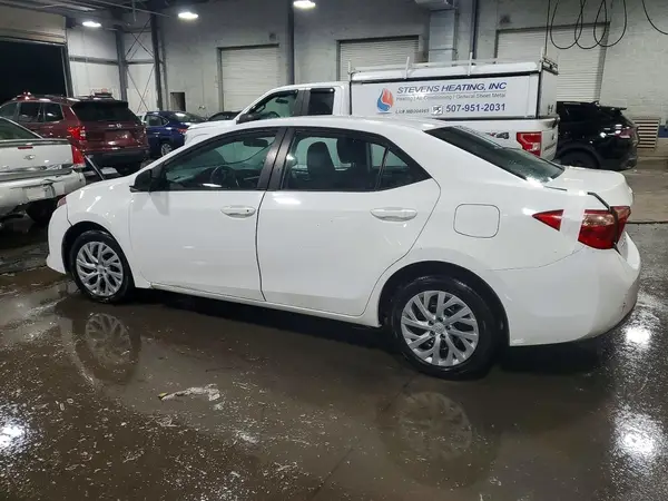 5YFBURHE9KP941487 2019 TOYOTA COROLLA - Image 2