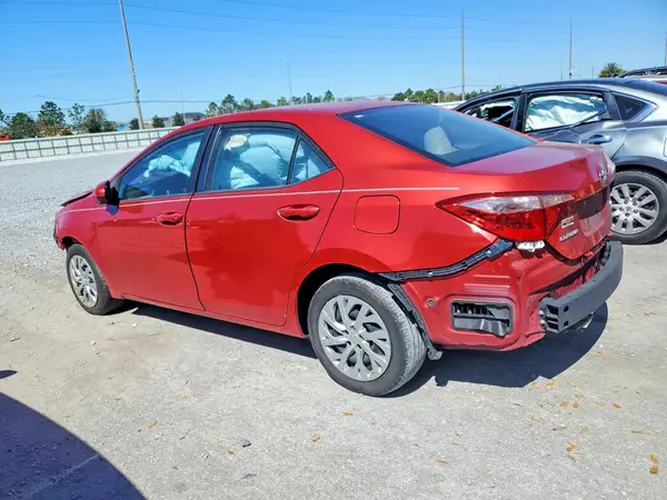 5YFBURHE9KP941893 2019 TOYOTA COROLLA - Image 2