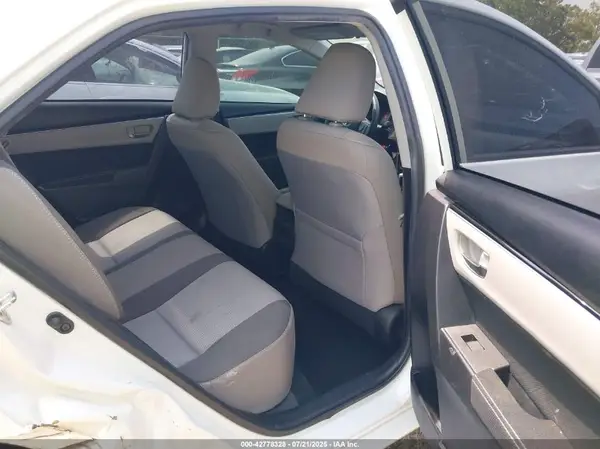 5YFBURHE9KP944003 2019 TOYOTA COROLLA - Image 8